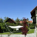 Zielona Osada 山林小屋 *