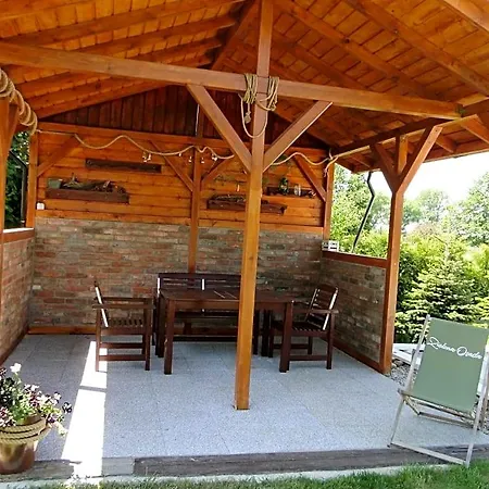 Zielona Osada Lodge *